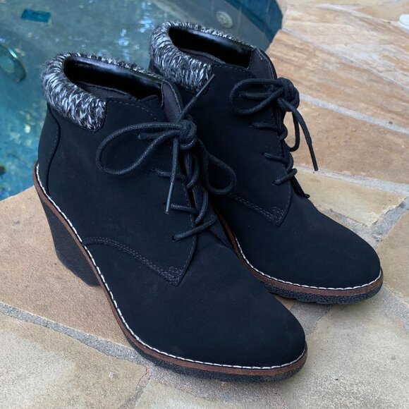 White Mountain Lilac Faux Suede Wedge Ankle Booties Sz 7.5 - Picture 4 of 14